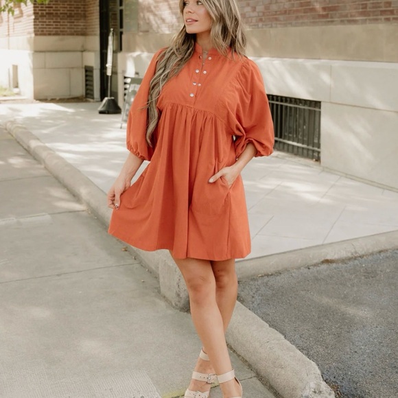 Dresses & Skirts - Chic Rust Puff Sleeve Mini Sutton Dress NWOT